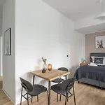 Hotel apartamentowy Limehome A-schweitzer-str 3*
