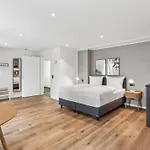 Hotel apartamentowy Limehome A-schweitzer-str 3*
