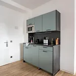 شقة فندقية Limehome A-schweitzer-str 3*