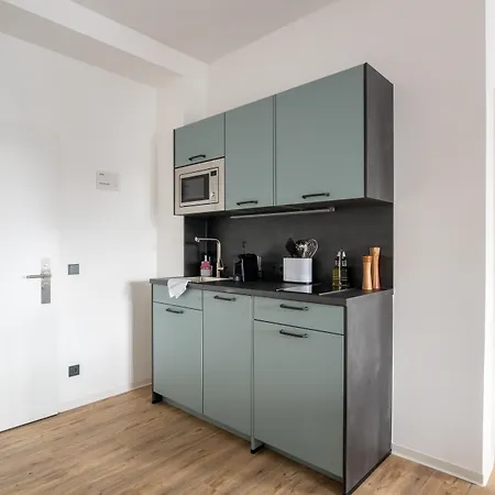 Апарт-отель Limehome A-schweitzer-str 4*