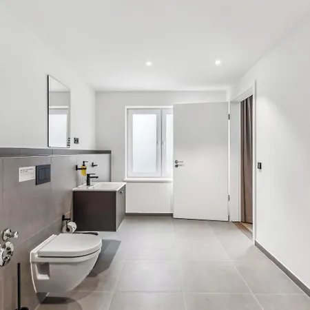 Limehome A-schweitzer-str 3*